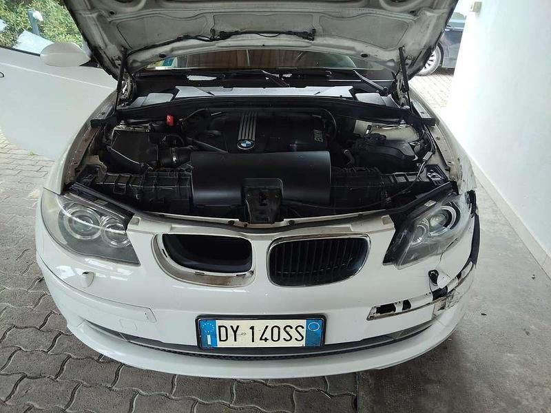Usata BMW 120 177 CV (130 kW) 2009 Bianco Utilitaria