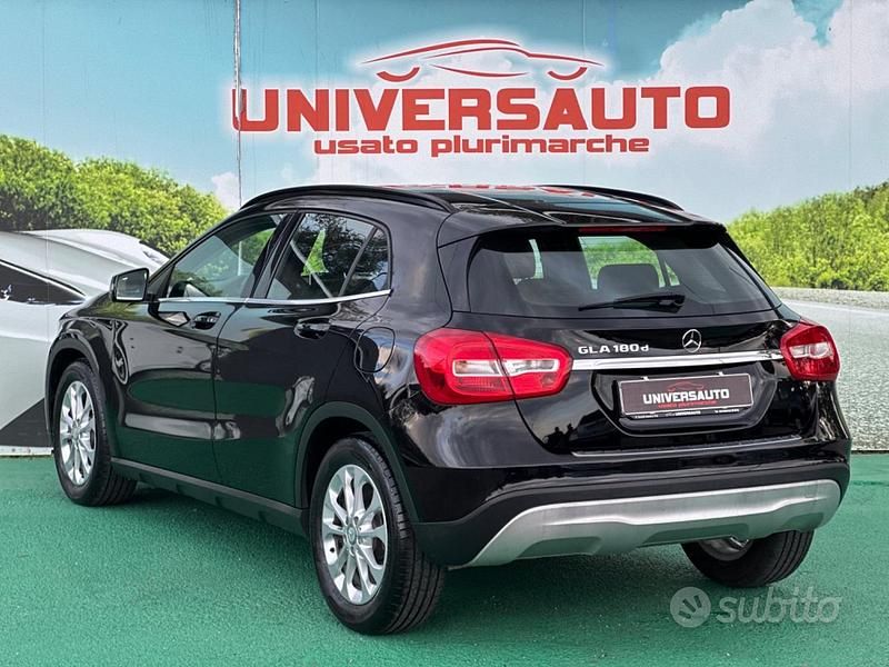 Usata Mercedes GLA180 Business 110 CV (80 kW) 2017 Nero SUV