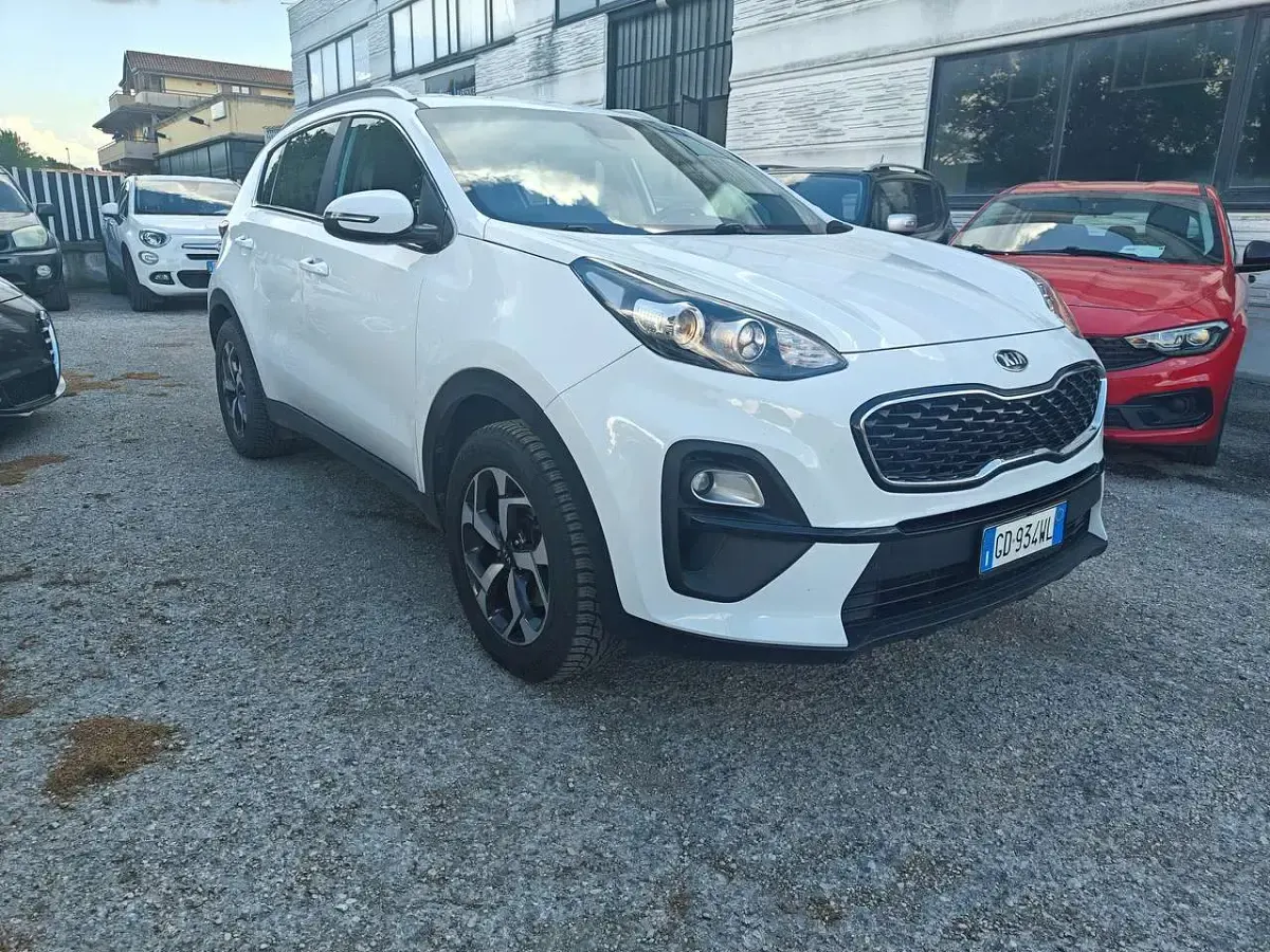 Usata Kia Sportage Style 116 CV (85 kW) 2021 Bianco SUV