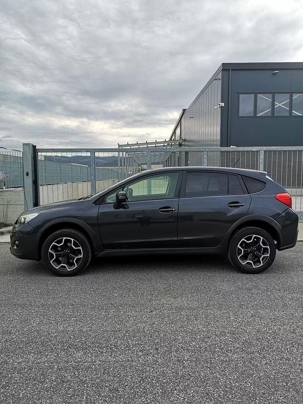 Usata Subaru XV 146 CV (107 kW) 2015 Grigio SUV