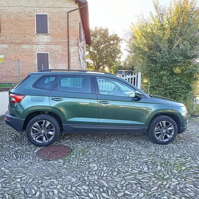 Usata Skoda Karoq Executive 116 CV (85 kW) 2018 Verde SUV