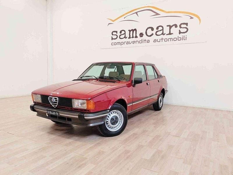 Rosso Usata 1982 Alfa Romeo Giulietta Due volumi | 7500 € - Immagine 1/4