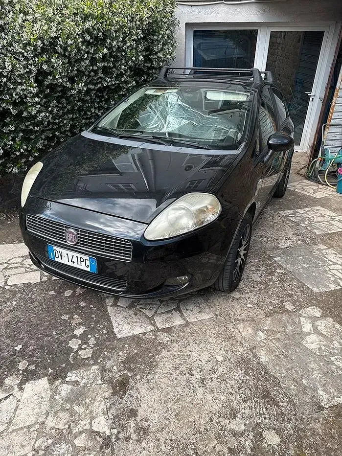 Usata Fiat Grande Punto 77 CV (56 kW) 2009 Nero Utilitaria