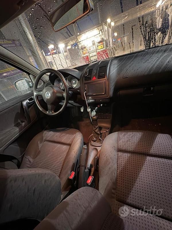 Usata VW Polo 85 CV (62 kW) 2002 Grigio Berlina