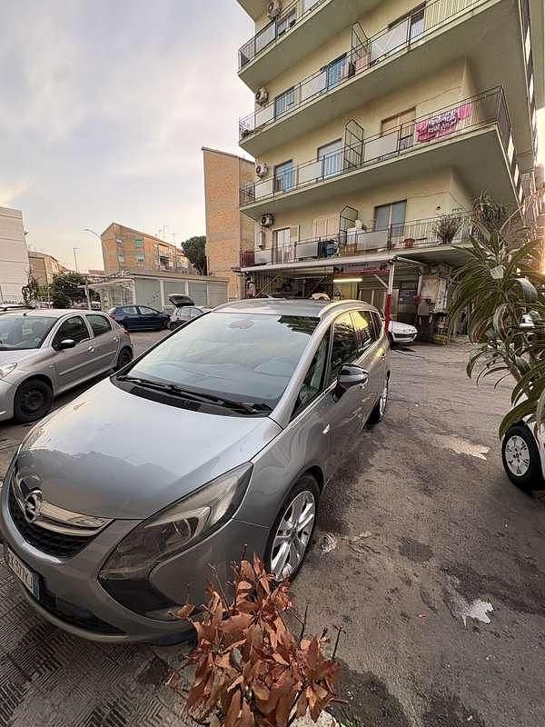 Usata Opel Zafira Family 110 CV (80 kW) 2011 Monovolume