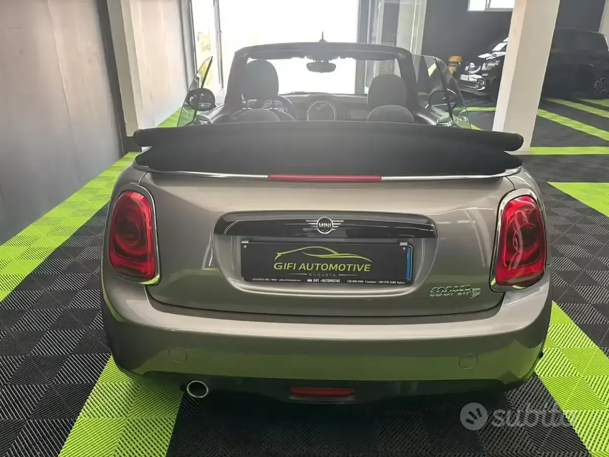Usata Mini Cooper Cabriolet Hype 116 CV (85 kW) 2018 Grigio Cabrio