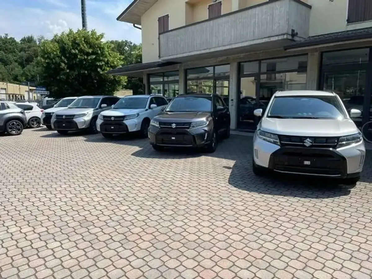 Nuova Suzuki Vitara Cool 110 CV (80 kW) 2026 Bianco SUV