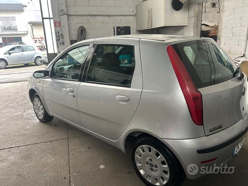 Usata Fiat Punto Classica 59 CV (43 kW) 2008 Grigio Utilitaria