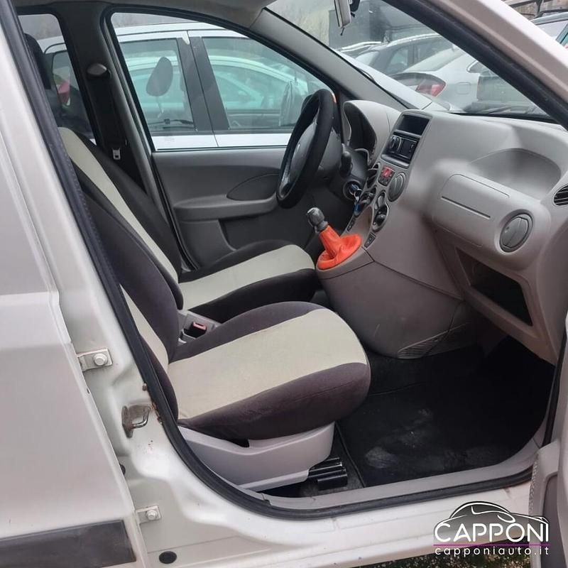 Usata Fiat Panda 4x4 69 CV (50 kW) 2006 Bianco Utilitaria