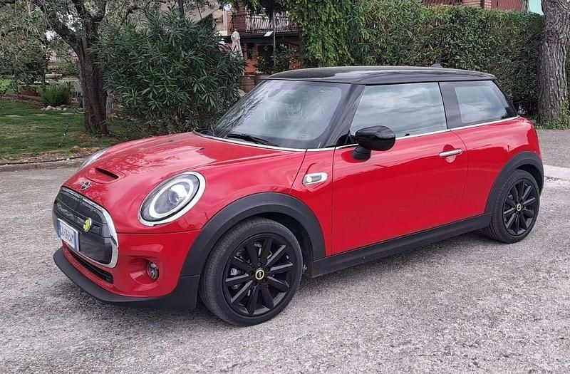 Usata Mini Cooper SE 75 kW (102 CV) 2020 Utilitaria