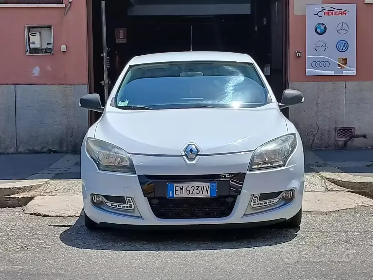 Usata Renault Mégane GT Line GT-Line 110 CV (80 kW) 2012 Bianco Coupé