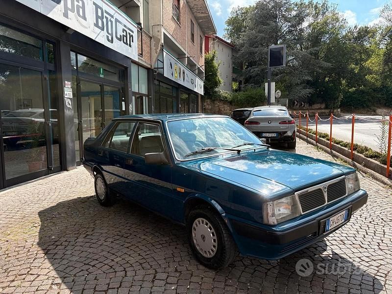Usata Lancia Prisma 78 CV (57 kW) 1985 Blu Berlina