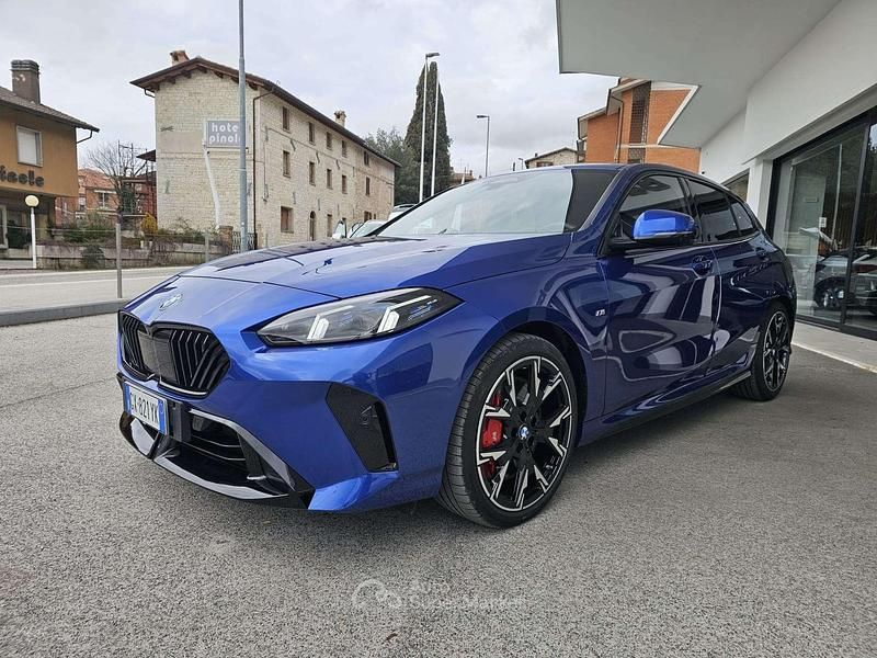Usata BMW 118 M Sport 150 CV (110 kW) 2025 Blu metallizzato Utilitaria