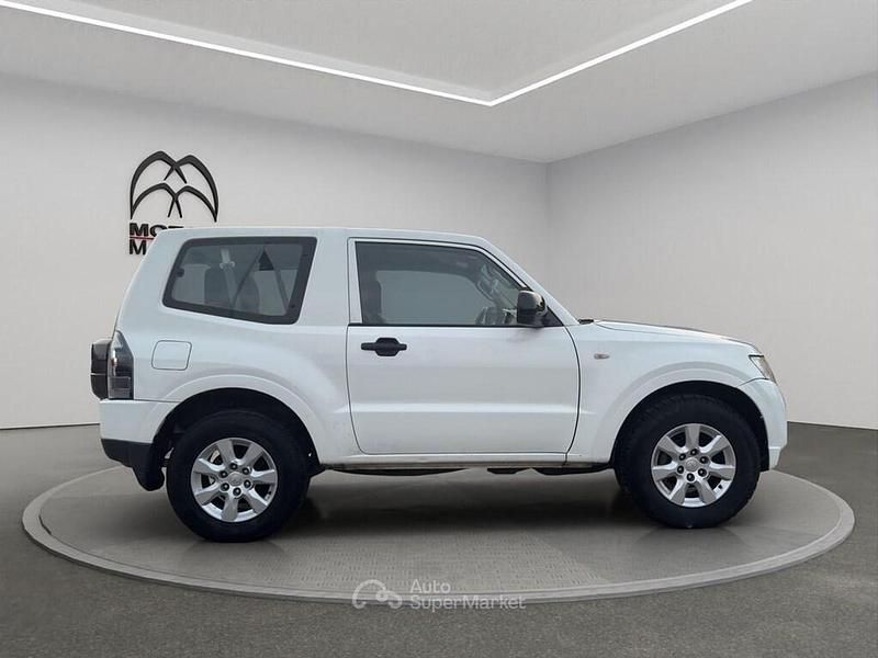 Usata Mitsubishi Pajero 190 CV (139 kW) 2018 Bianco SUV