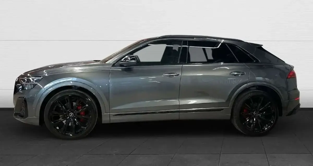 Usata Audi Q8 S-Line 286 CV (210 kW) 2024 Grigio SUV