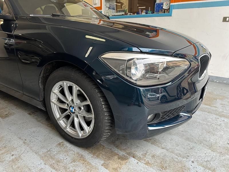 Usata BMW 116 Sport Line 136 CV (100 kW) 2013 Blu Utilitaria