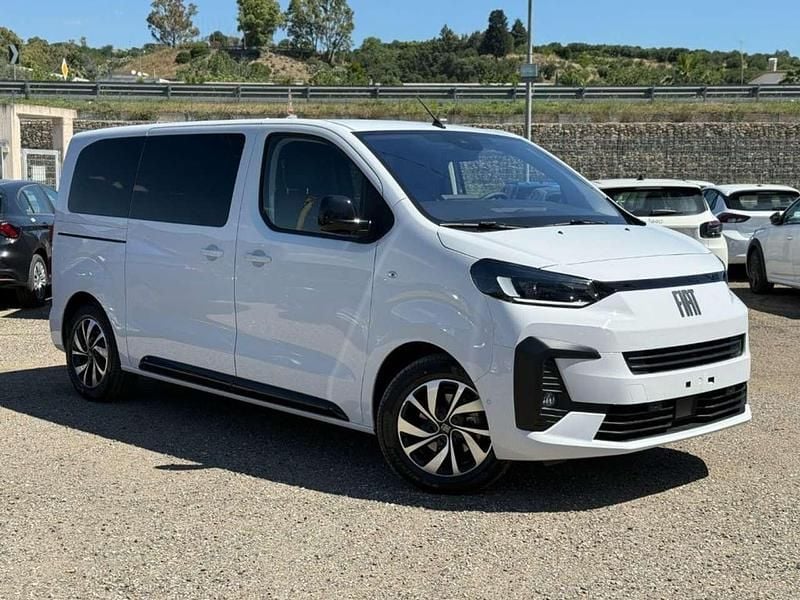 Nuova Fiat Ulysse 131 kW (179 CV) 2026 Nero Monovolume