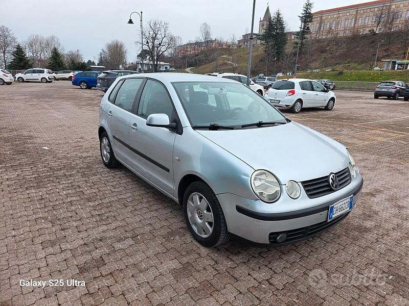 Usata VW Polo Trendline 75 CV (55 kW) 2002 Grigio Berlina