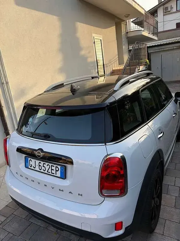 Usata Mini One D Countryman Business 116 CV (85 kW) 2018 Bianco SUV