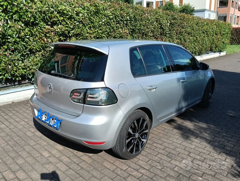 Usata VW Golf VI Highline 105 CV (77 kW) 2009 Grigio Utilitaria