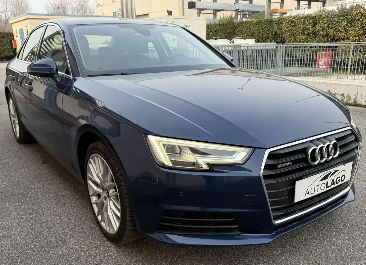 Usata Audi A4 Business 272 CV (200 kW) 2016 Blu/azzurro Berlina