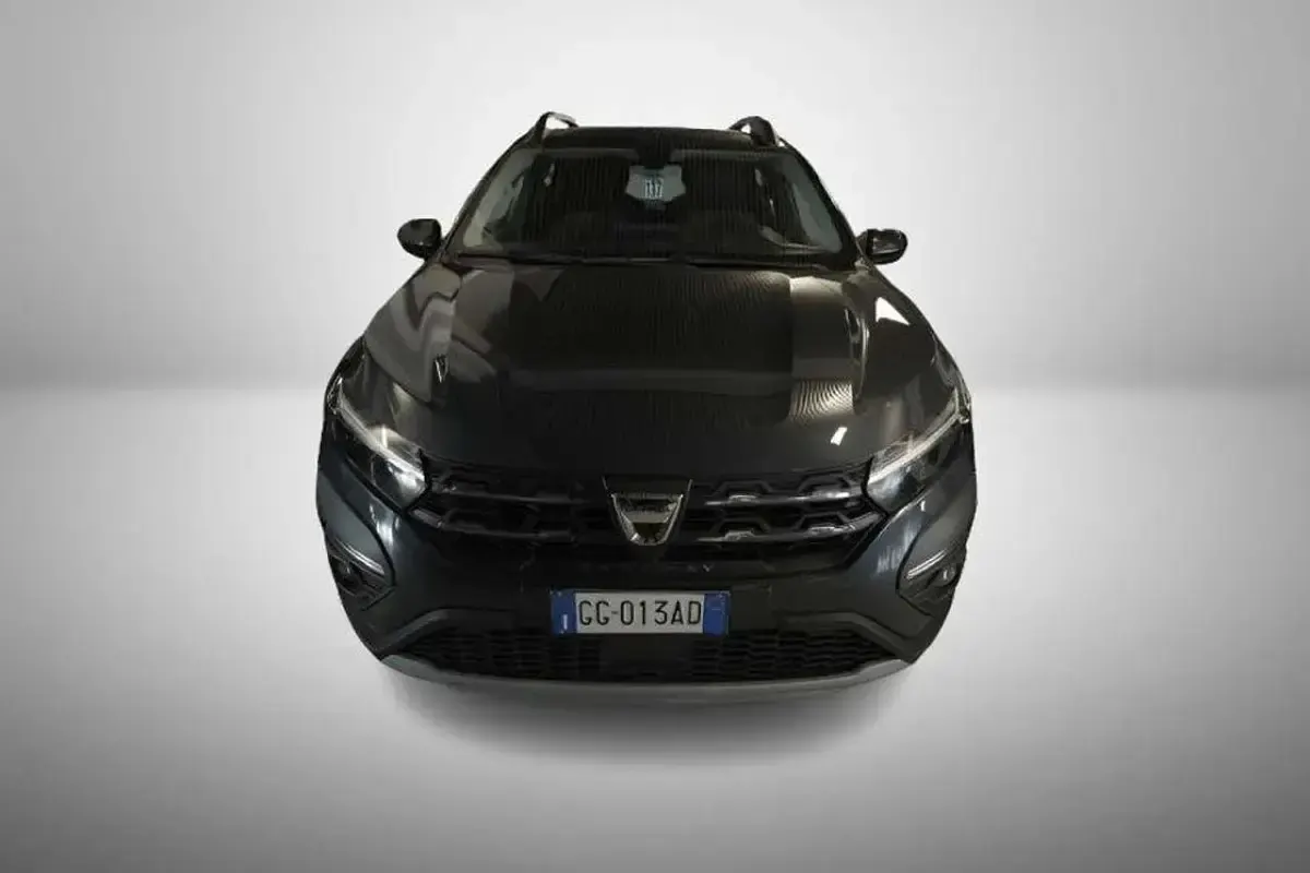 Usata Dacia Sandero Comfort 101 CV (74 kW) 2021 Grigio Berlina
