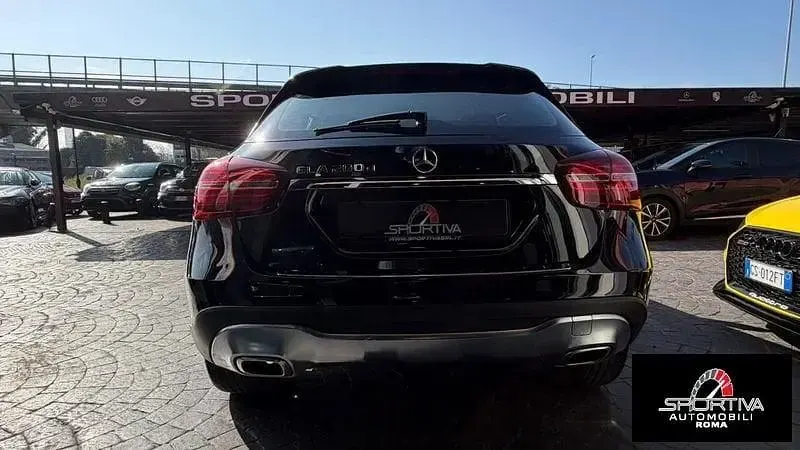 Usata Mercedes GLA200 136 CV (100 kW) 2019 Viola SUV