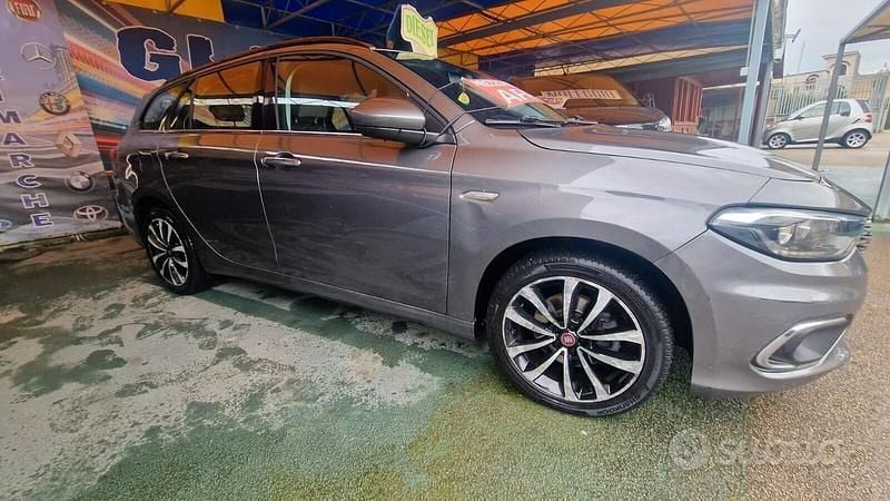 Usata Fiat Tipo Lounge 120 CV (88 kW) 2018 Grigio Station wagon