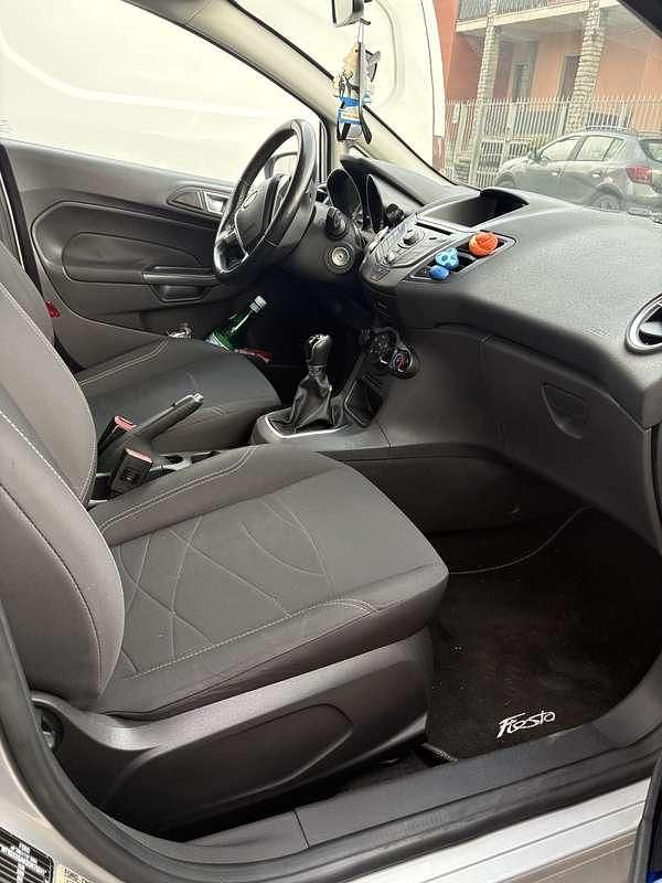Usata Ford Fiesta 86 CV (63 kW) 2013 Utilitaria