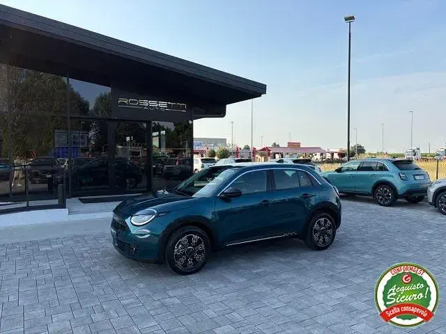 Usata Fiat 600 Style 136 CV (100 kW) 2025 Verde SUV