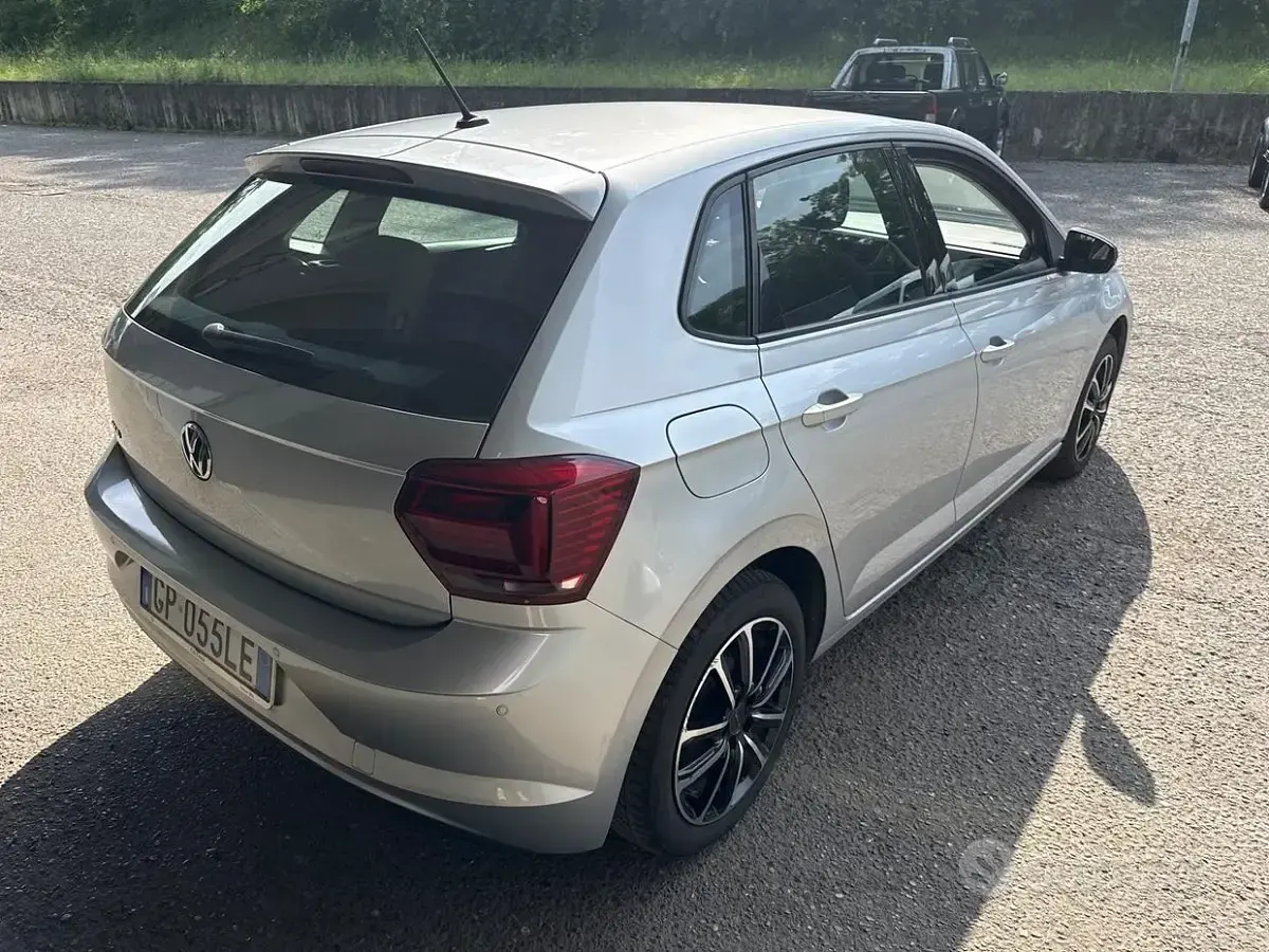 Usata VW Polo Comfortline 80 CV (58 kW) 2019 Grigio Utilitaria