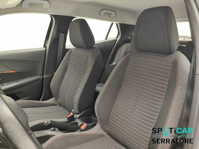 Usata Peugeot 2008 Active 131 CV (96 kW) 2020 Nero SUV