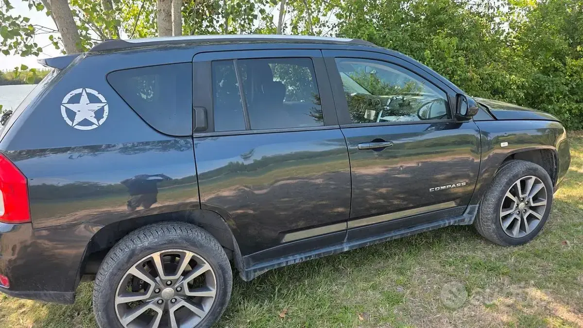 Usata Jeep Compass 163 CV (119 kW) 2013 Bluazzurro SUV
