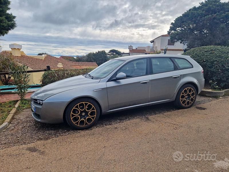 Usata Alfa Romeo 159 150 CV (110 kW) 2009 Grigio Station wagon