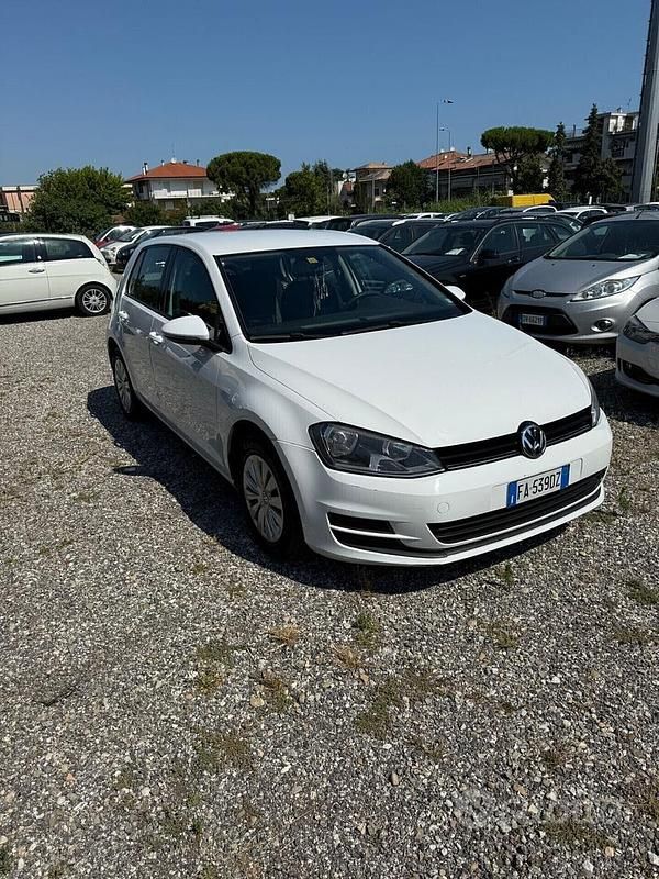 Usata VW Golf VII 85 CV (62 kW) 2015 Bianco Berlina
