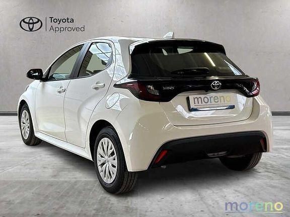 Usata Toyota Yaris Active 111 CV (81 kW) 2023 Bianco Utilitaria
