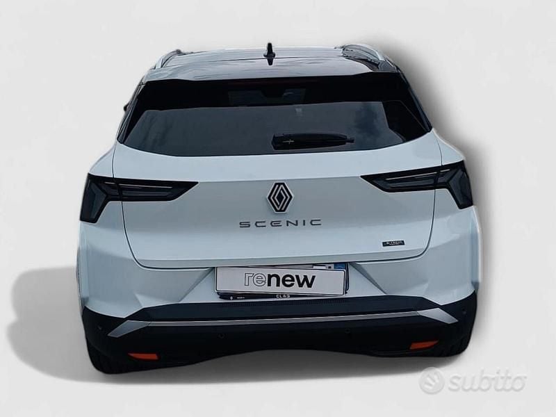Usata Renault Scenic E-Tech Iconic 161 kW (220 CV) 2024 Bianco SUV