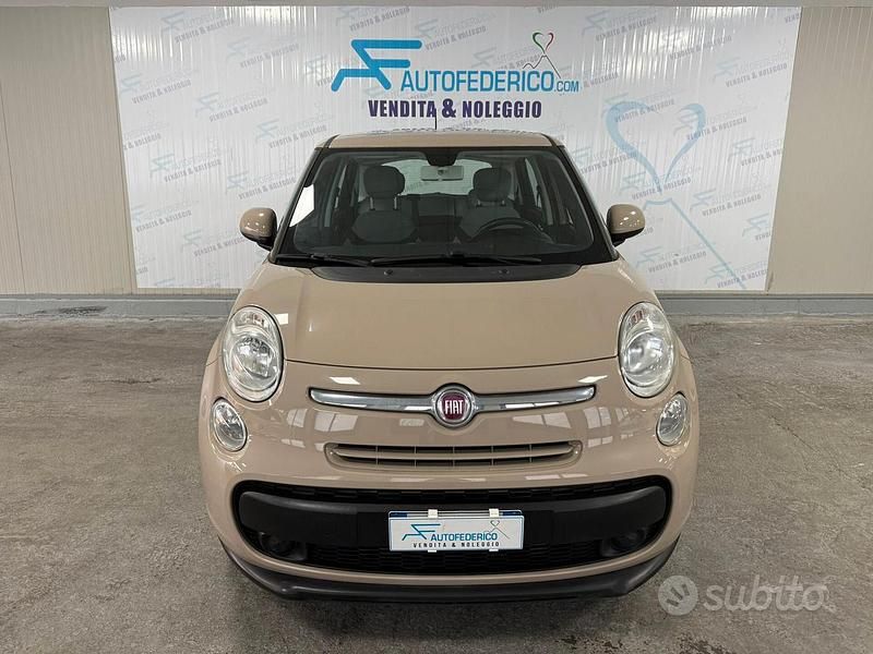 Usata Fiat 500L Lounge 105 CV (77 kW) 2014 Beige Monovolume
