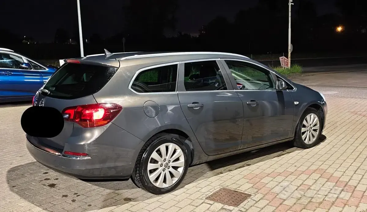 Usata Opel Astra Cosmo 140 CV (102 kW) 2015 Grigio Station wagon