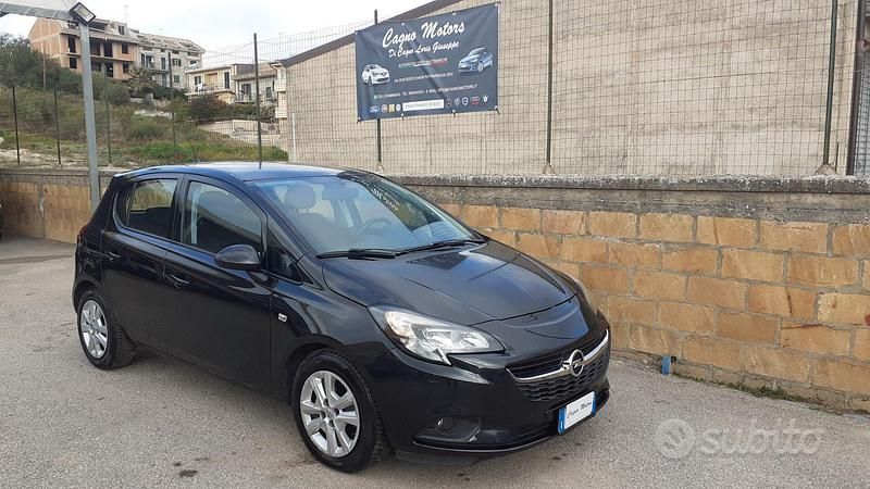 Usata Opel Corsa 75 CV (55 kW) 2016 Nero Berlina