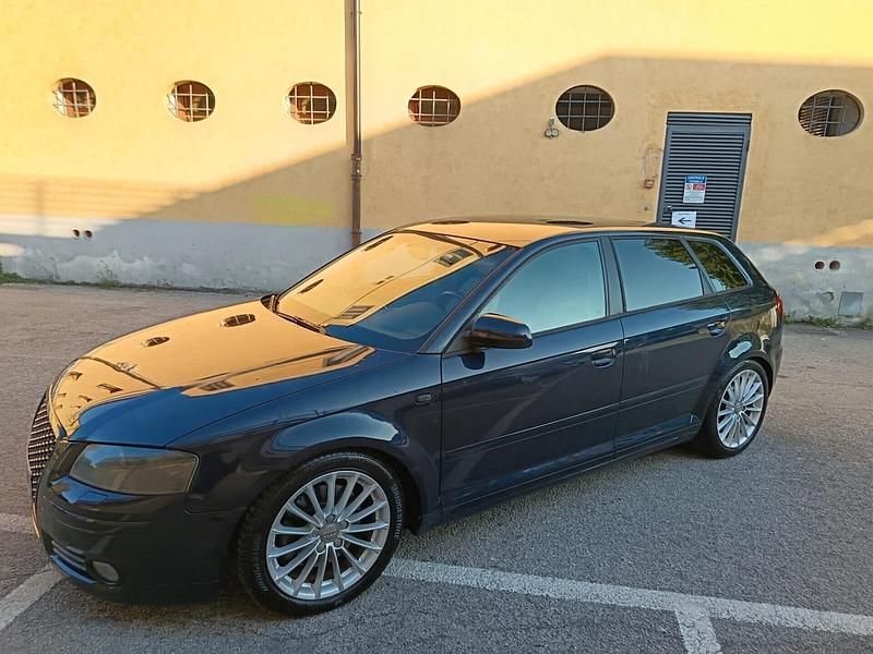 Usata Audi A3 199 CV (146 kW) 2005 Blu Utilitaria