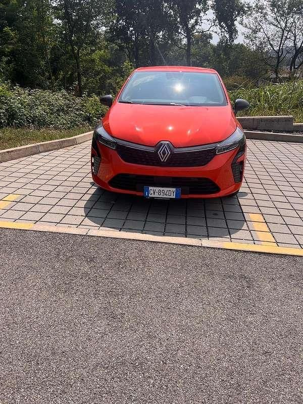 Usata 2024 Renault Clio V Berlina | 13.000 € (Super prezzo) - Immagine 1/4
