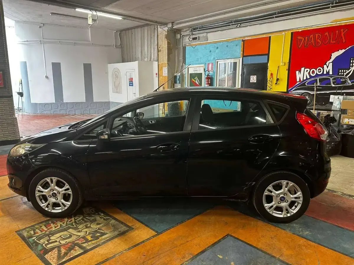 Occasion Ford Fiesta Titanium 80 PK (58 kW) 2013 Zwart Sedan