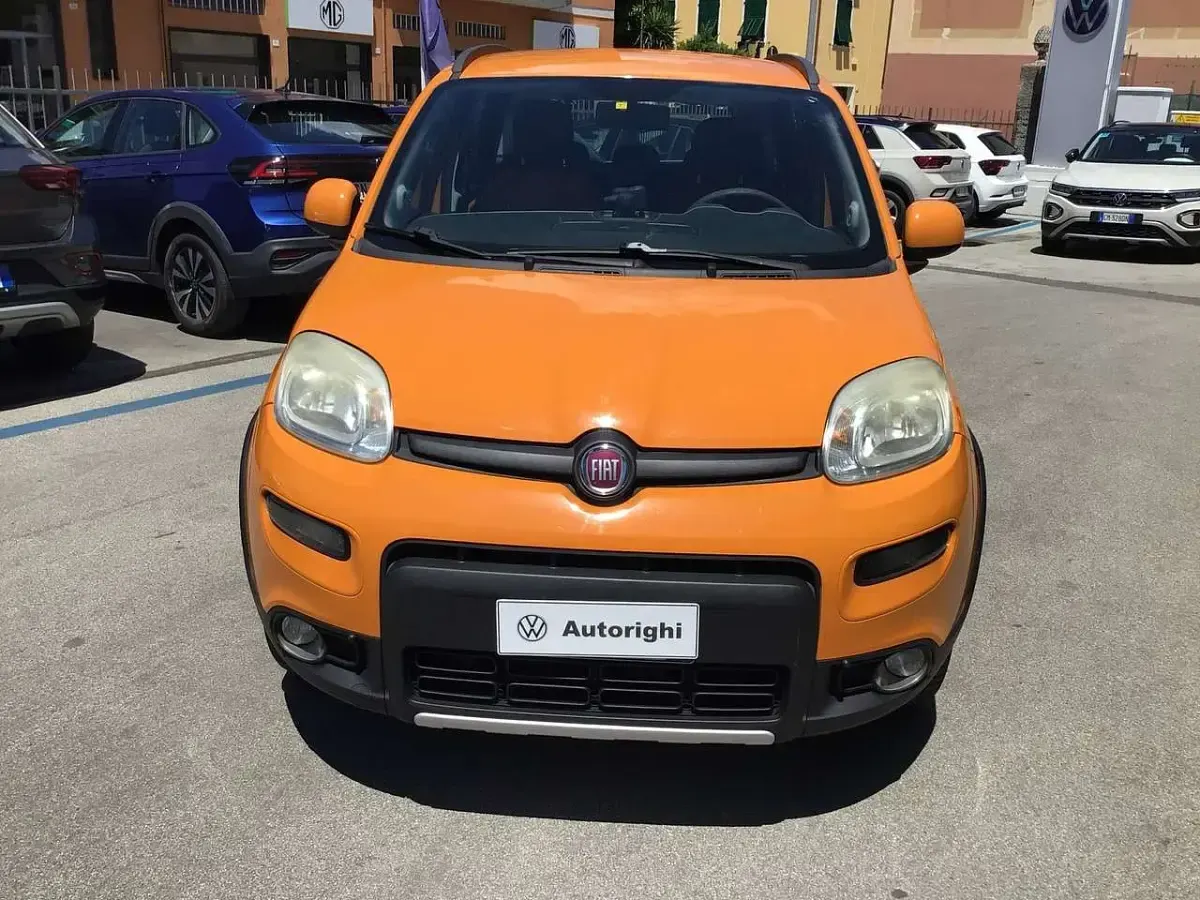 Usata Fiat Panda 4x4 S 75 CV (55 kW) 2013 Arancione Utilitaria
