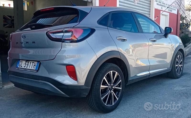 Usata Ford Puma Titanium 125 CV (91 kW) 2022 Grigio Station wagon