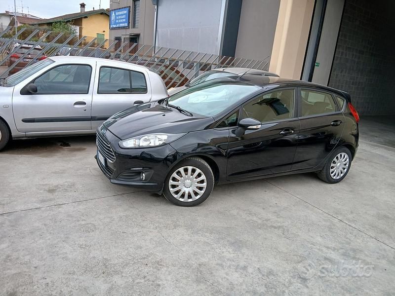 Usata Ford Fiesta Titanium 75 CV (55 kW) 2016 Nero Berlina
