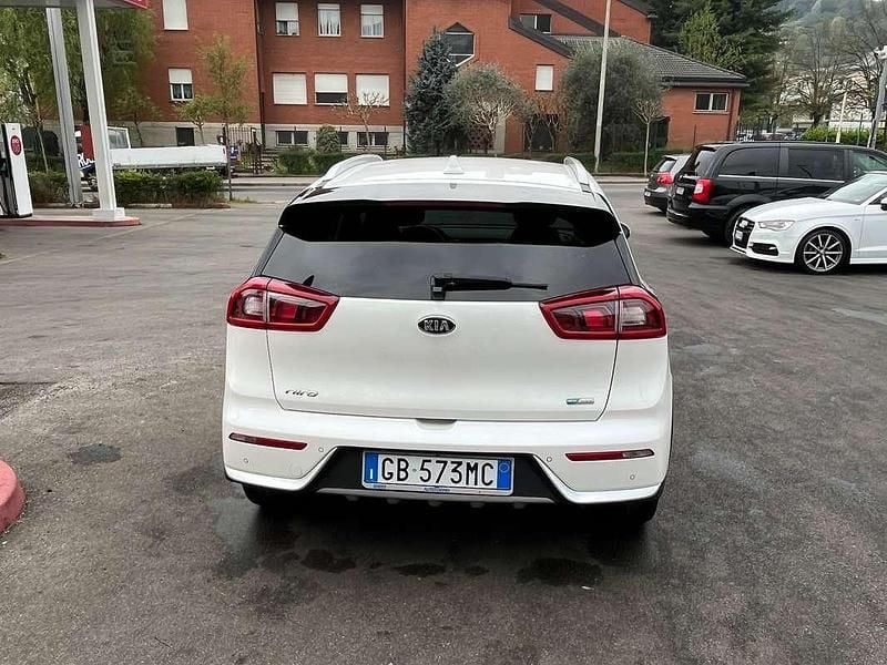 Usata Kia Niro 105 CV (77 kW) 2019 Bianco SUV