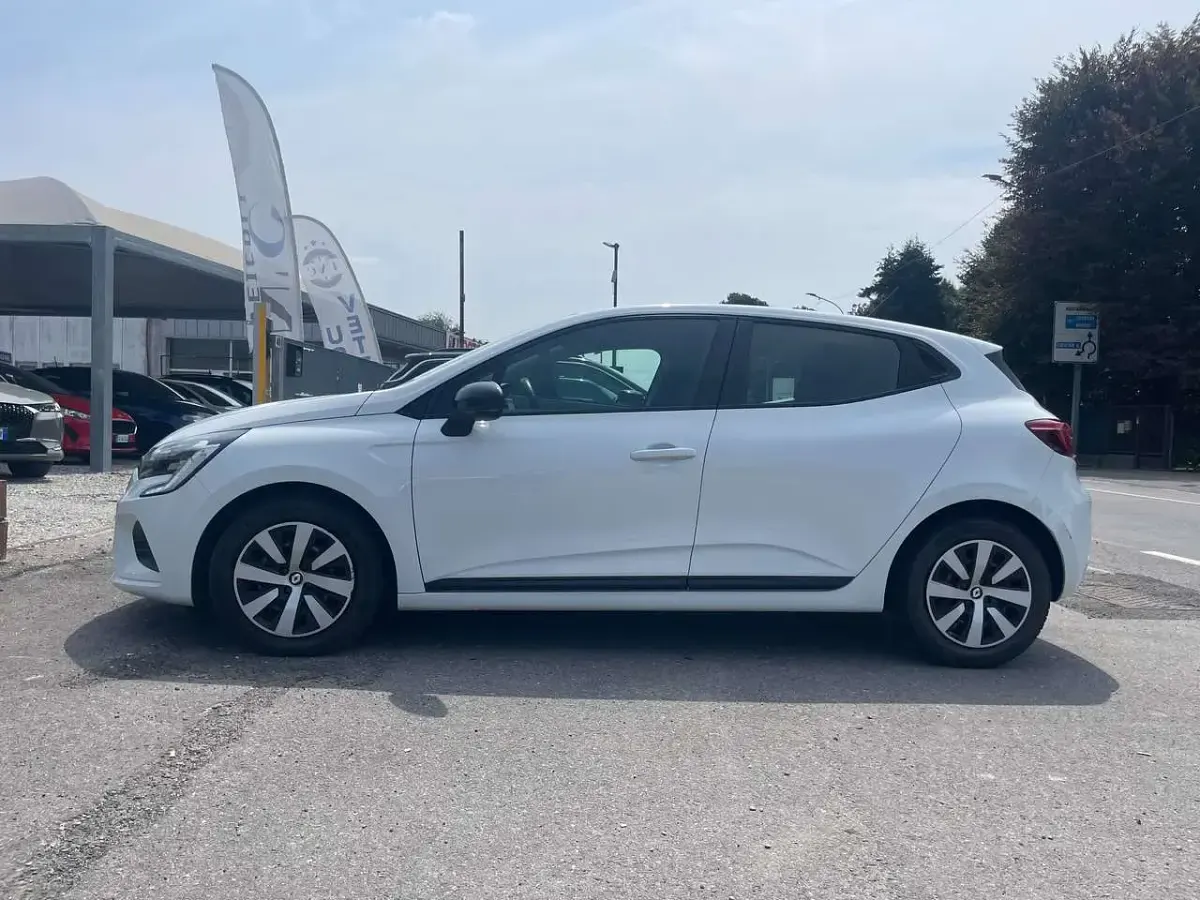 Usata Renault Clio V Equilibre 101 CV (74 kW) 2023 Bianco Berlina