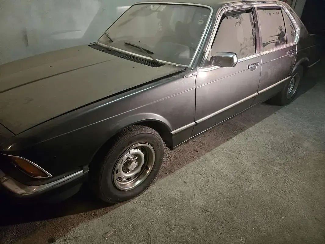 Usata BMW 732 197 CV (144 kW) 1982 Berlina