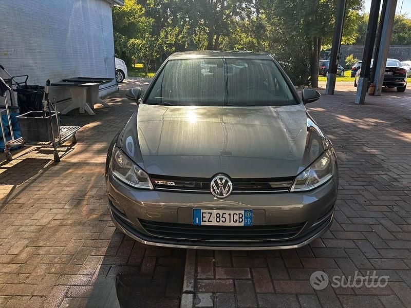 Usata VW Golf VII Comfortline 110 CV (80 kW) 2015 Grigio Berlina